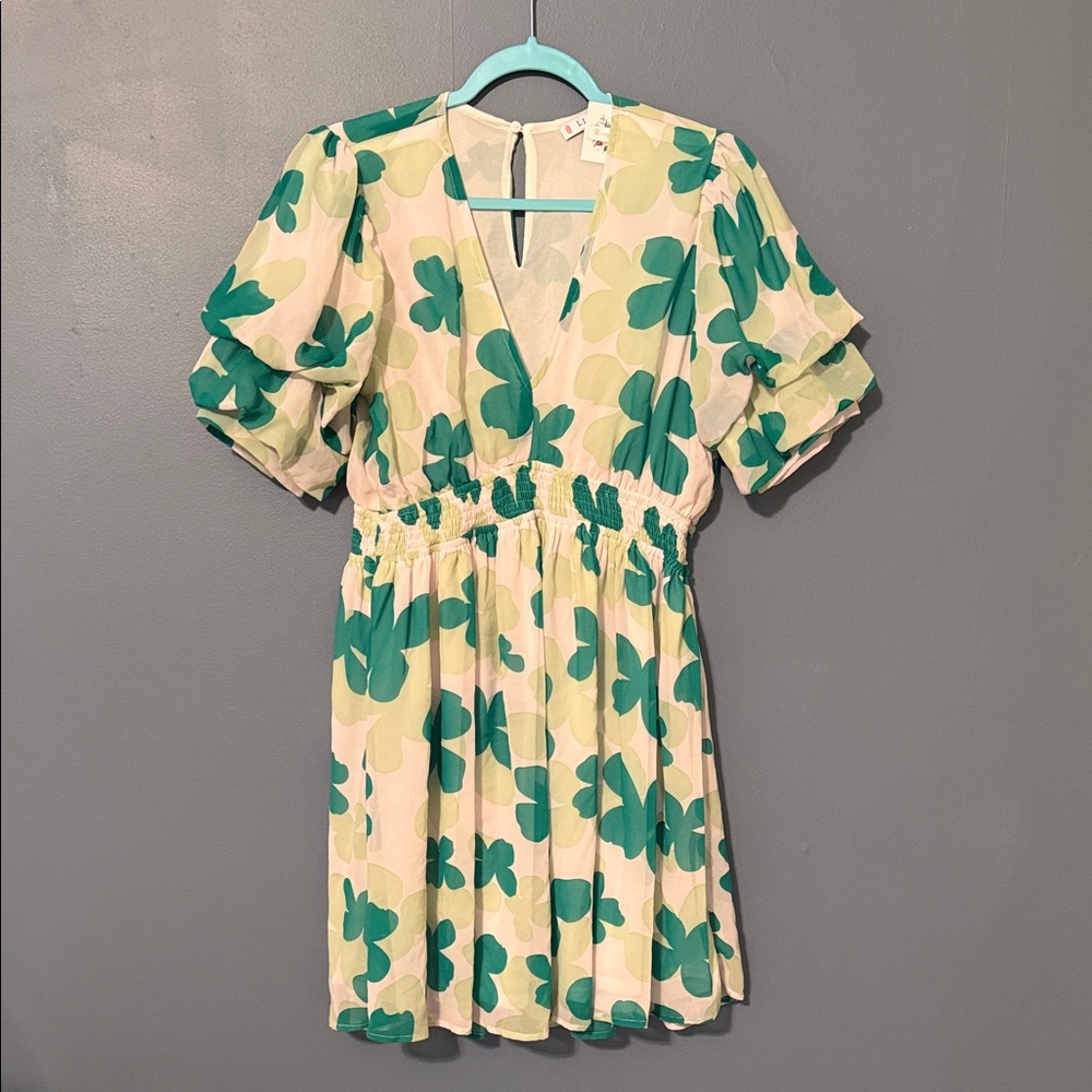 Elegant Green and Cream Floral Mini Dress